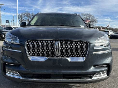 Used 2022 Lincoln Aviator Reserve w/ Equipment Group 201A image 3