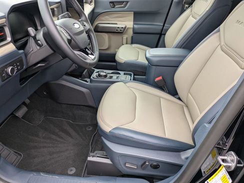 New 2025 Ford Maverick Lariat image 21