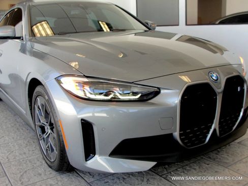 Used 2023 BMW i4 eDrive40 image 50