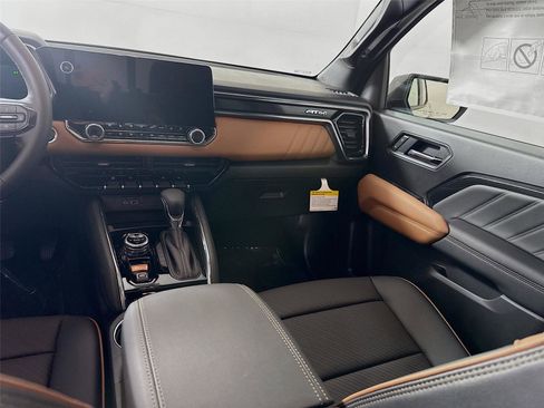 New 2026 GMC Canyon AT4 w/ Technology Plus Package image 18