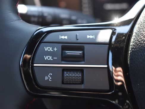 New 2025 Honda Pilot Black Edition image 31