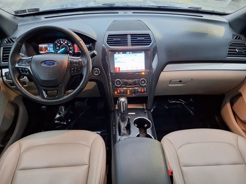 Certified 2019 Ford Explorer XLT w/ Equipment Group 202A image 14