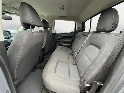 Used 2018 Chevrolet Colorado LT w/ LT Convenience Package RWD image 20
