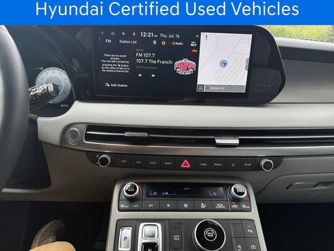 Certified 2024 Hyundai Palisade SEL FWD image 23