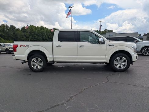 Used 2019 Ford F150 Platinum w/ Equipment Group 701A Luxury AWD/4WD image 3