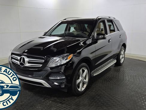 Used 2017 Mercedes-Benz GLE 350 4MATIC image 3