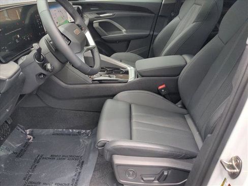 Used 2025 Audi Q5 Premium Plus w/ Premium Plus image 16