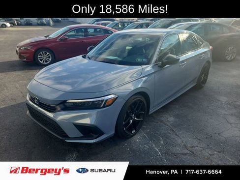 Used 2024 Honda Civic Sport image 1