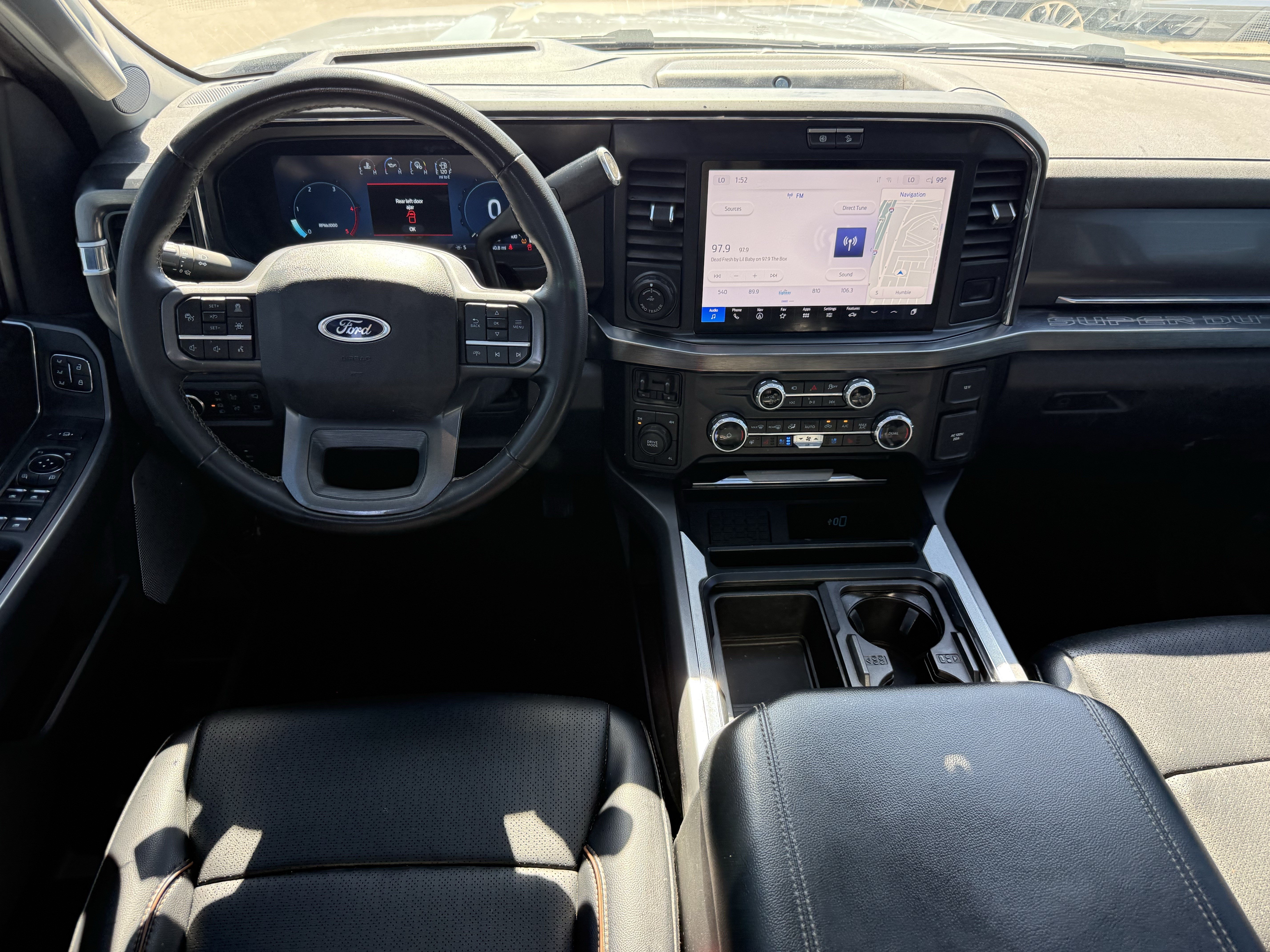 Used 2025 Ford F350 Lariat w/ Lariat Ultimate Package AWD/4WD image 15