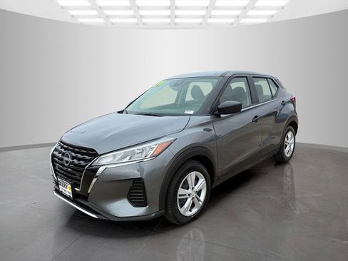 Used 2024 Nissan Kicks S image 8