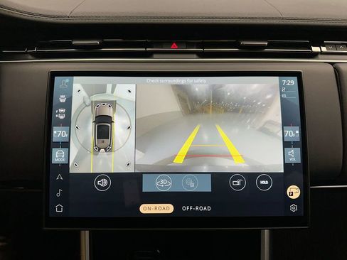 Used 2025 Land Rover Range Rover SE AWD/4WD image 28