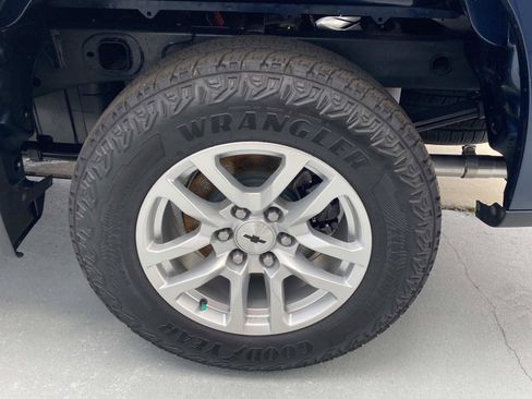 Used 2019 Chevrolet Silverado 1500 RST w/ All-Star Edition AWD/4WD image 10