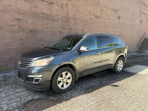 Used 2013 Chevrolet Traverse LT AWD/4WD image 1