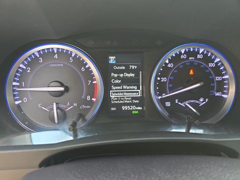 Used 2019 Toyota Highlander XLE AWD/4WD image 20