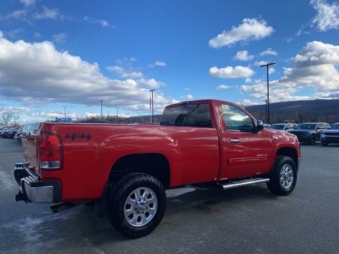 Used 2014 GMC Sierra 2500 SLE w/ SLE Preferred Package image 2
