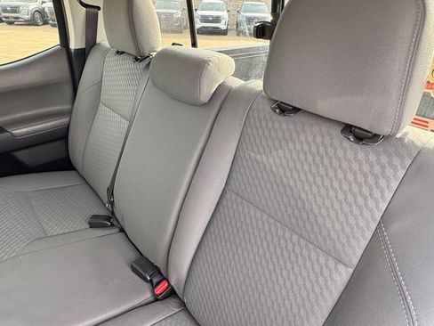 Used 2020 Toyota Tacoma SR w/ SR Convenience Package image 28