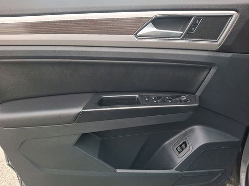 Used 2019 Volkswagen Atlas SE w/ Towing Package image 14