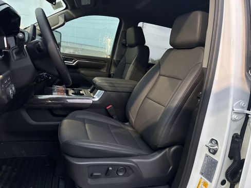 New 2026 Chevrolet Silverado 2500 LTZ w/ LTZ Plus Package AWD/4WD image 16