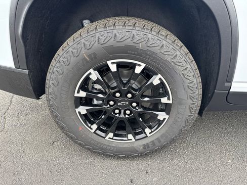 New 2026 Chevrolet Traverse Z71 w/ Driver Confidence Package image 18