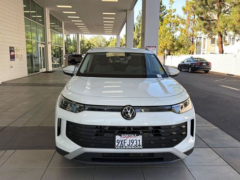 Certified 2026 Volkswagen Tiguan S FWD image 8