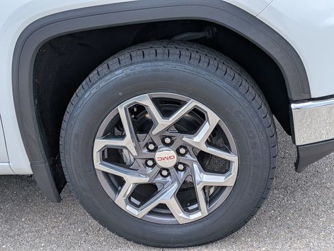 Used 2022 GMC Sierra 1500 SLE AWD/4WD image 11