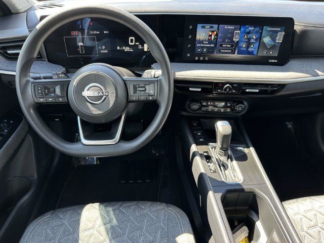 Used 2026 Nissan Kicks SV w/ Cold Weather Package FWD image 3