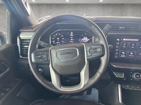 Used 2024 GMC Sierra 2500 Denali w/ Denali Reserve Package AWD/4WD image 25