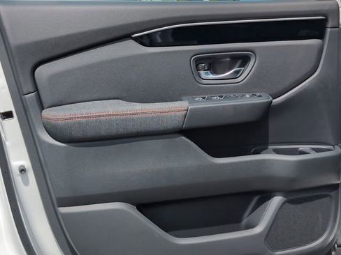 New 2026 Honda Pilot Sport image 15