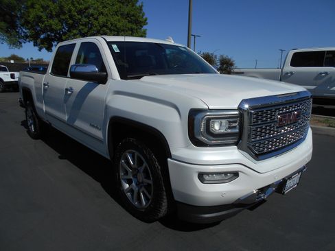Used 2017 GMC Sierra 1500 Denali AWD/4WD image 2