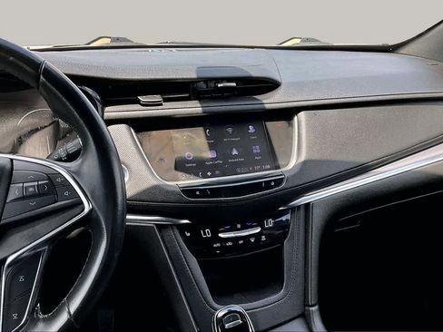 Used 2022 Cadillac XT5 Luxury FWD image 7