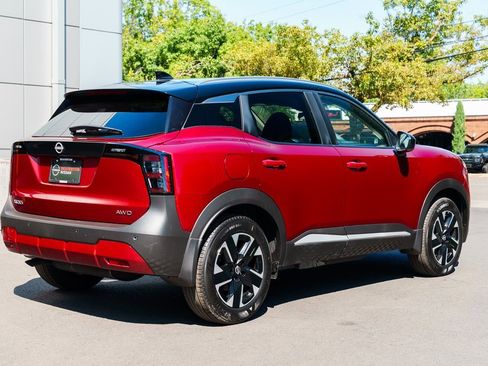 New 2025 Nissan Kicks SV w/ SV Premium Package image 6