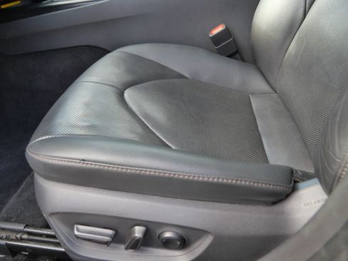 Used 2020 Toyota Camry XLE w/ Driver Assist Package FWD image 21
