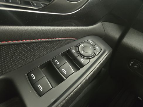 Certified 2023 Chevrolet Traverse RS image 32