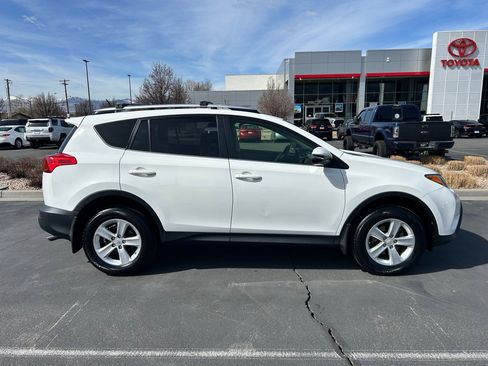 Used 2014 Toyota RAV4 XLE image 6