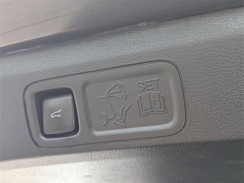 Used 2019 Ford Expedition Limited w/ Equipment Group 303A image 14