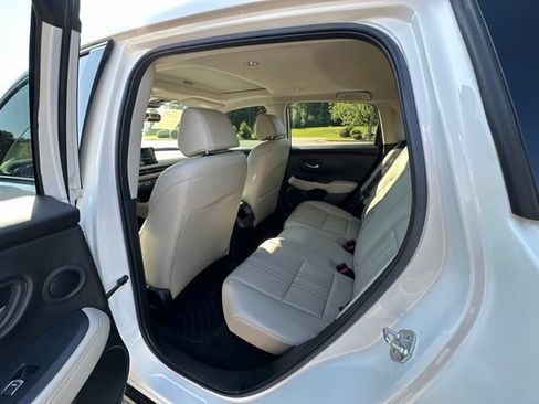 Used 2024 Honda HR-V EX-L image 18