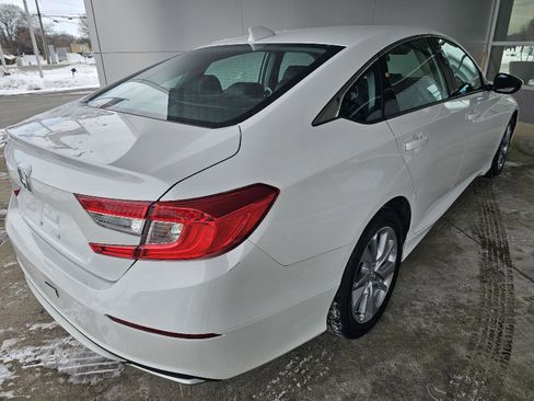 Used 2018 Honda Accord LX image 5