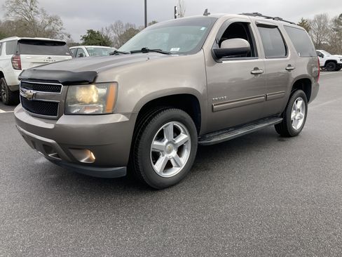 Used 2011 Chevrolet Tahoe LT image 1
