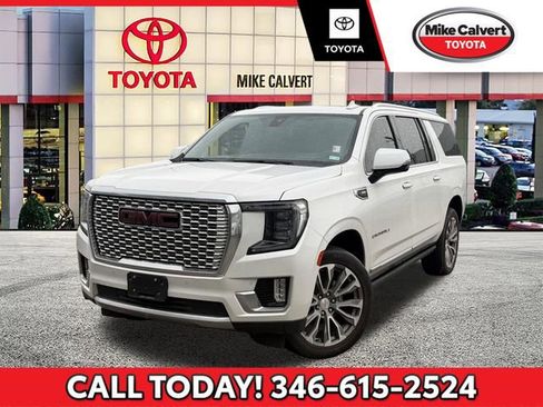 Used 2021 GMC Yukon XL Denali w/ Denali Premium Package AWD/4WD image 1