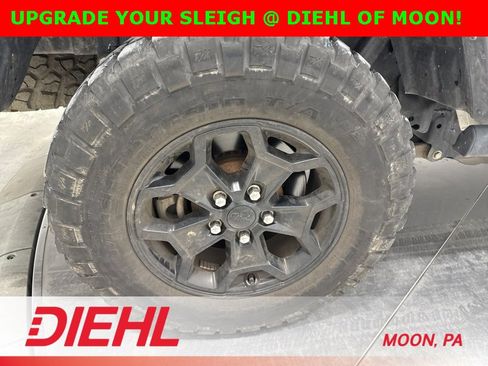 Certified 2021 Jeep Gladiator Willys image 8