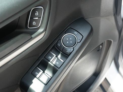 Used 2022 Ford Escape SE w/ SE Sport Appearance Package FWD image 12