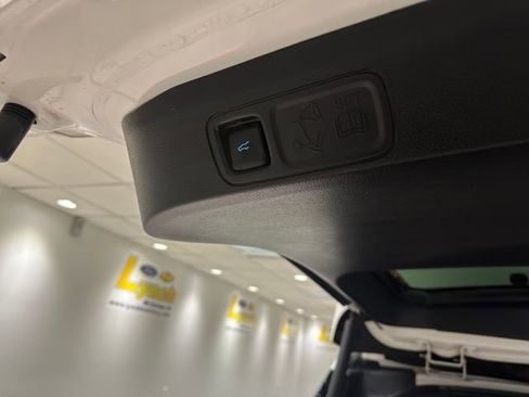 Used 2022 Ford Expedition Platinum image 22