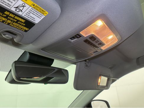 Used 2018 Toyota Highlander XLE image 42