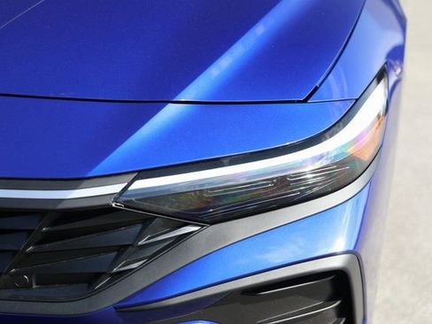 New 2025 Hyundai Elantra SE image 34