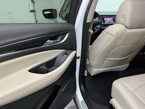 Used 2021 Buick Enclave Premium w/ Sun and Sites Package image 38