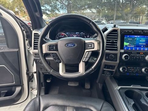 Used 2021 Ford F250 Platinum image 15