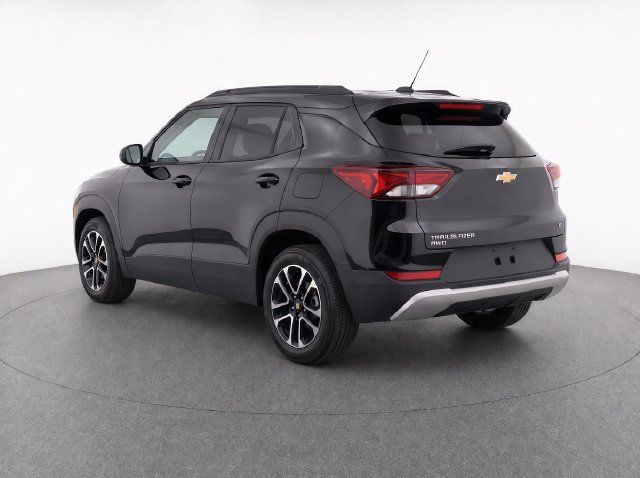 Used 2024 Chevrolet TrailBlazer LT AWD/4WD image 15