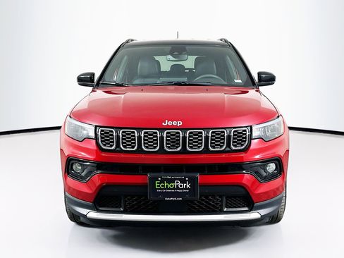 Used 2025 Jeep Compass Limited image 2