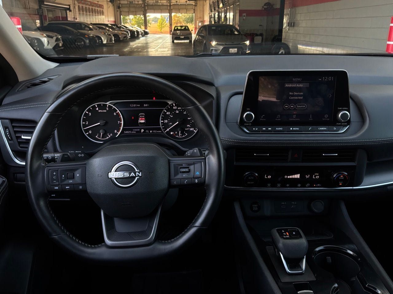 Used 2025 Nissan Rogue SV FWD image 14