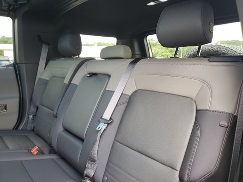 New 2025 GMC Hummer EV 2X image 15